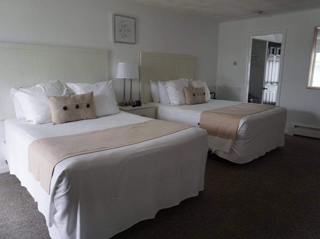 Three Seasons Resort主图