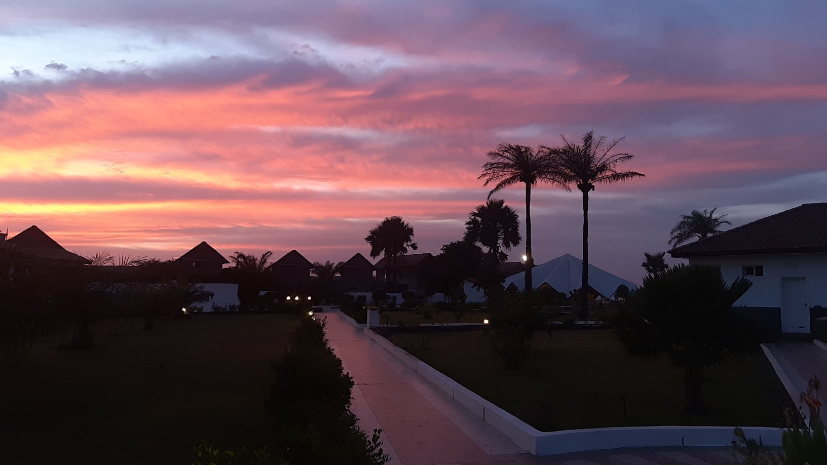 Sand Beach Hotel-官方