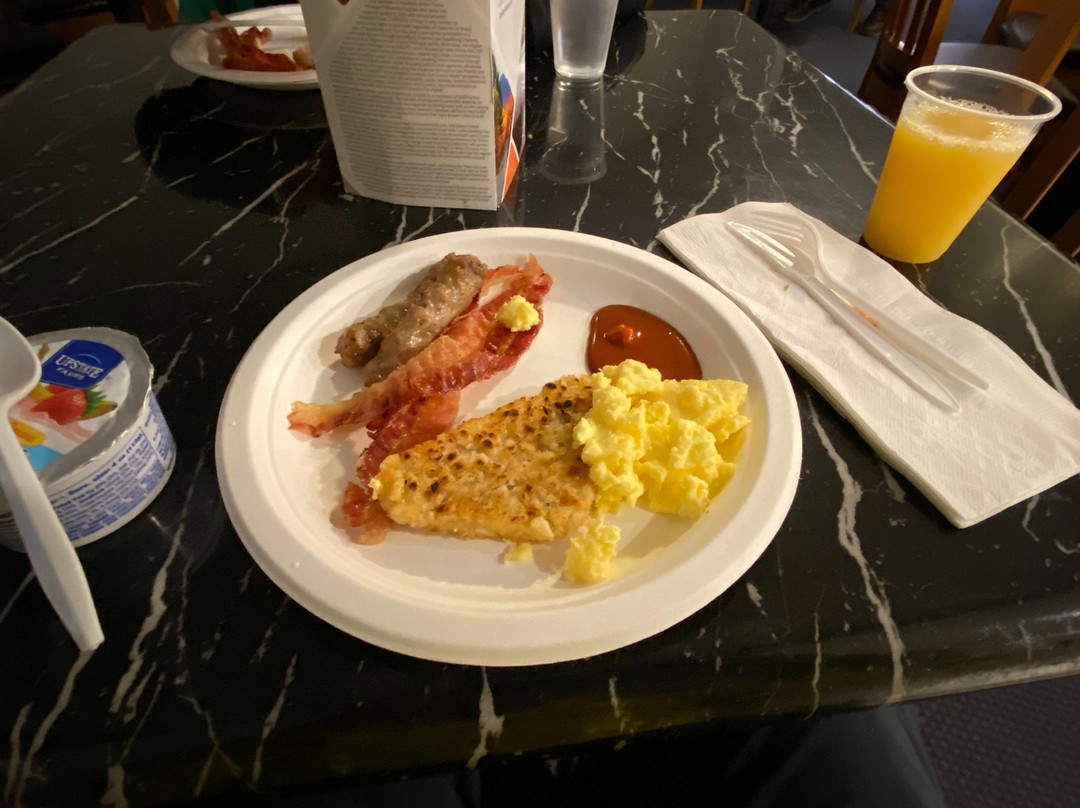 Auburn House Hotel主图