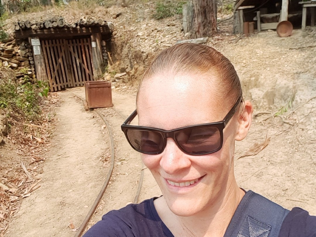 The Original Gold Rush Colony Mogo景点图片