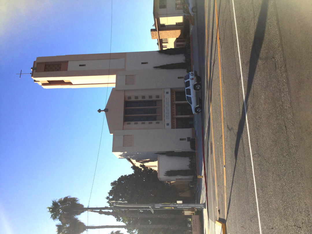 Incarnation Catholic Church-格伦代尔必去景点