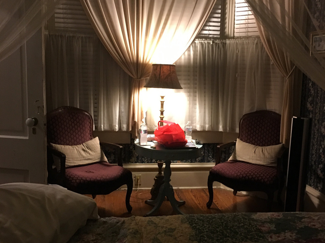 Roussell's Garden Bed & Breakfast主图