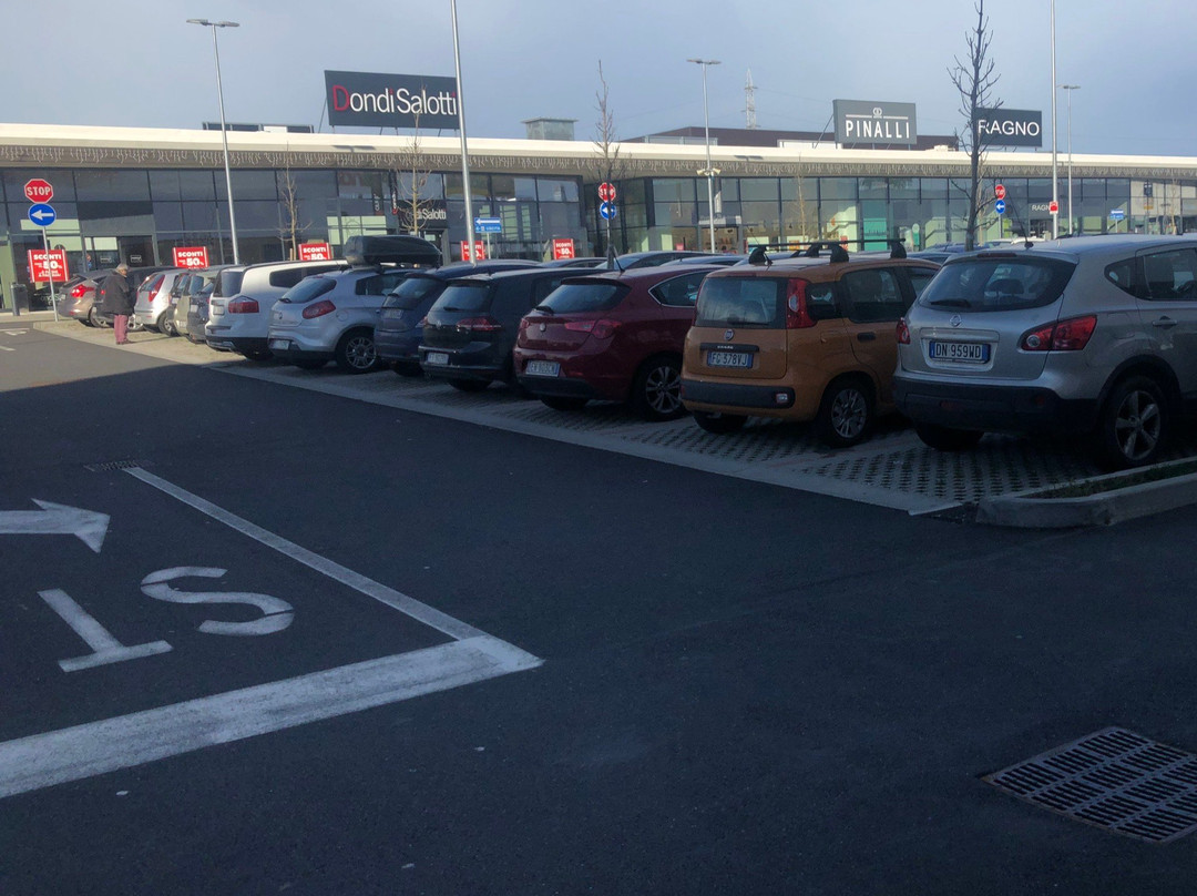 Settimo Cielo Retail Park-塞蒂莫托里内塞必去景点
