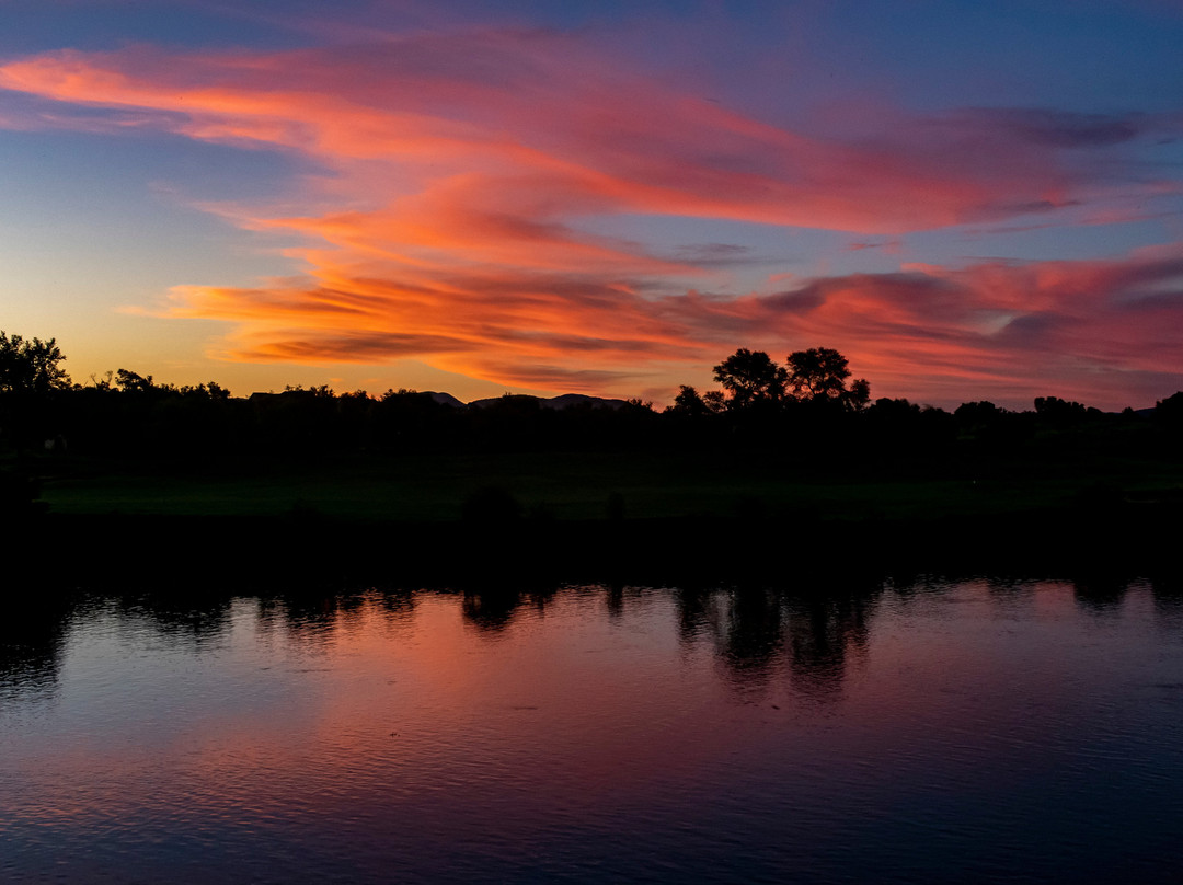 Rus & Vrede on Vaal主图