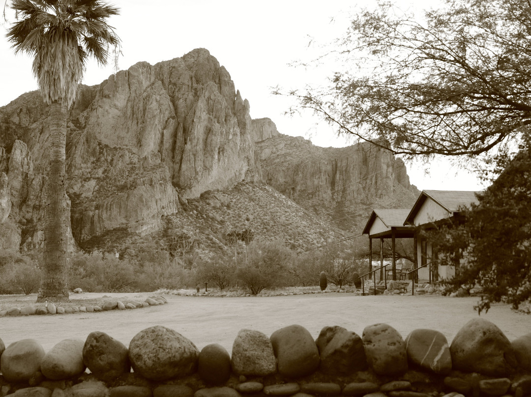 Saguaro Lake Guest Ranch主图