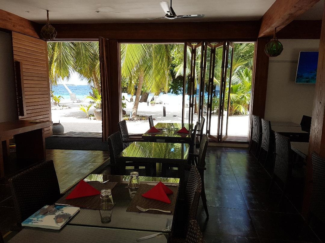 Aveyla Manta Village主图