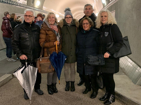 Big Black Car Tours-汉堡必去景点