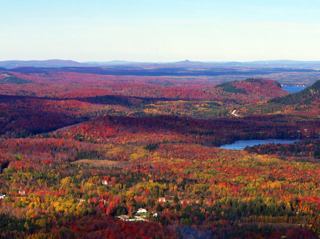 Mont Chauve-Orford必去景点