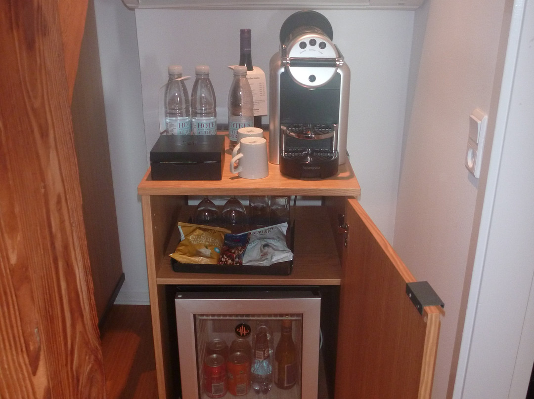 新港71号酒店主图