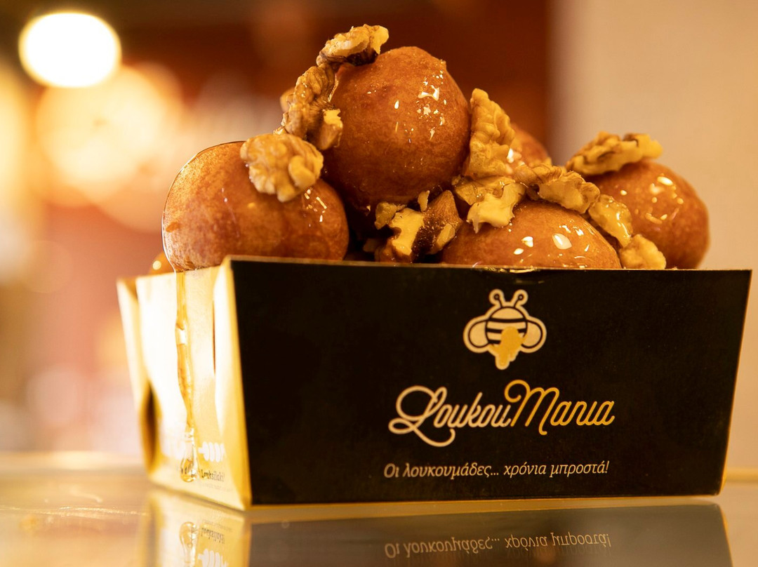 Loukoumania Kefalonia (Traditional Loukoumades Fresh Gelato )