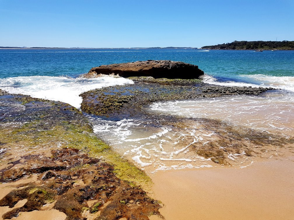 Jibbon Beach景点图片