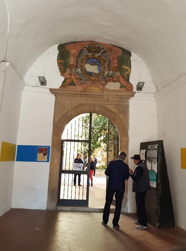Palazzo Conti Gentili-Alatri必去景点