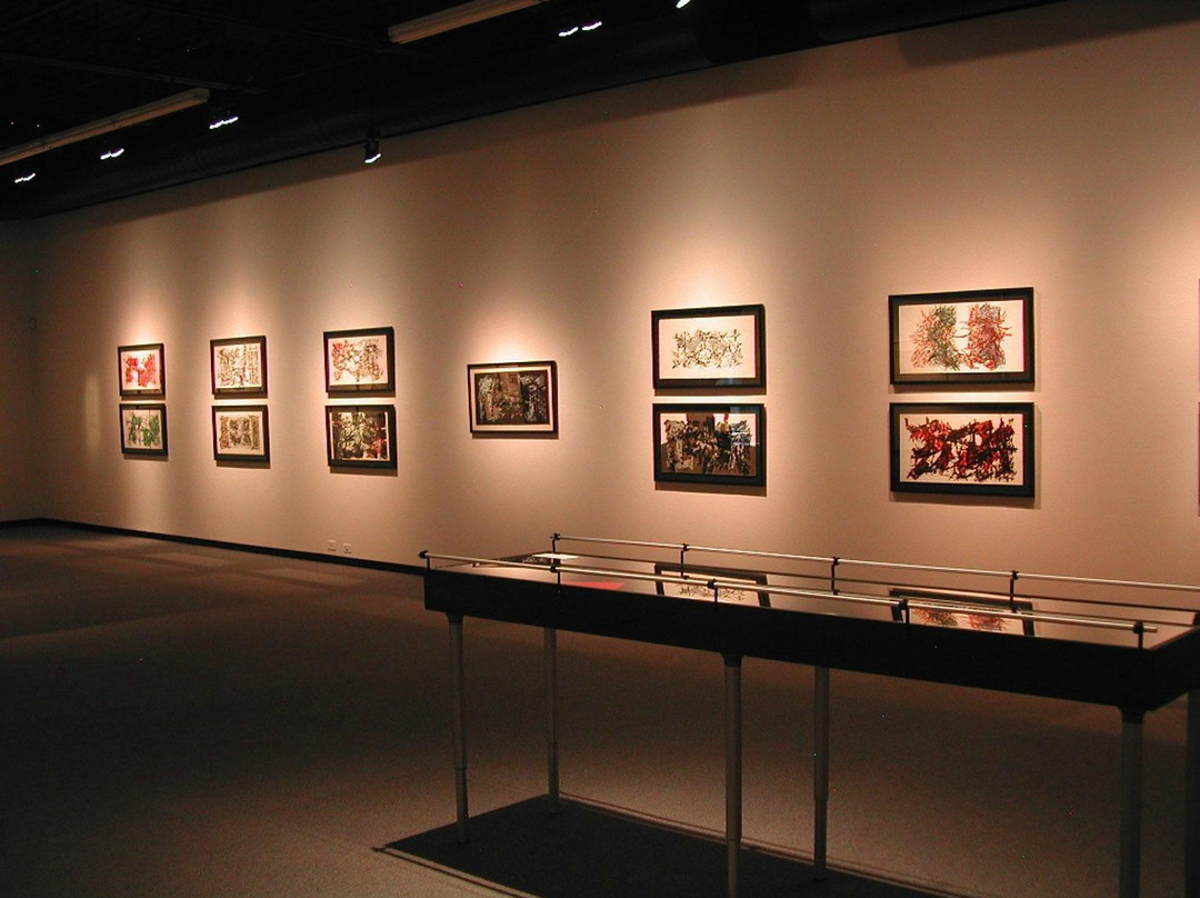 Beloeil旅游景点-Le musée des beaux-arts de Mont-Saint-Hilaire