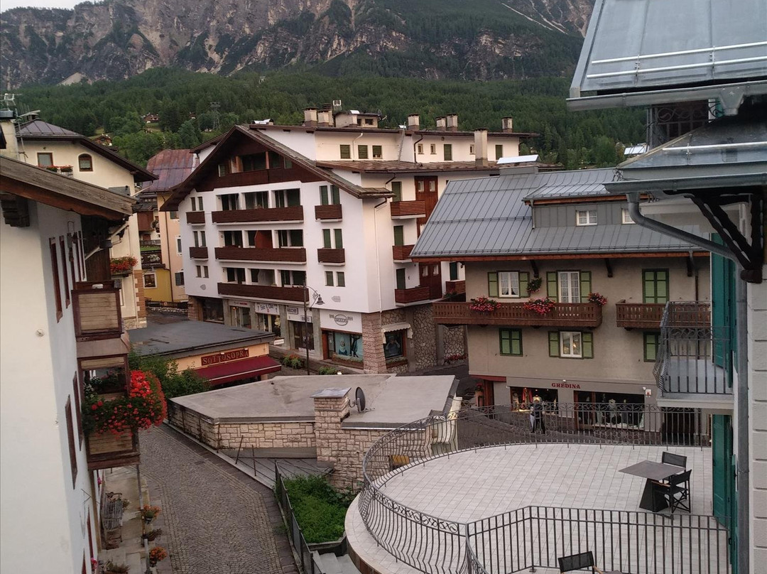 Hotel Montana主图
