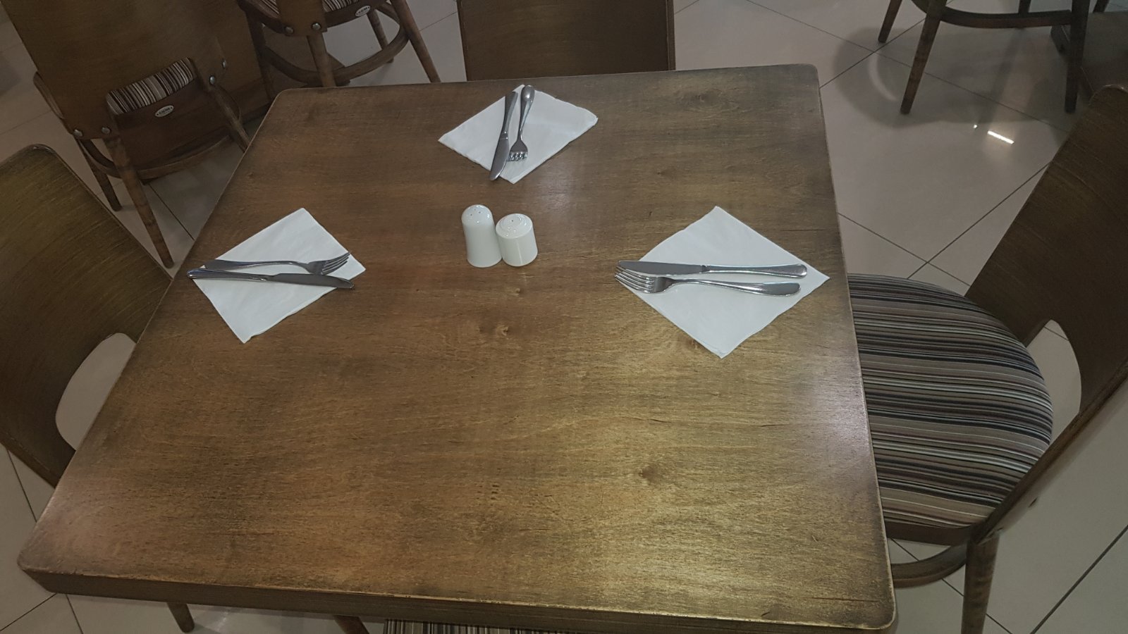 Elinotel Sermilia Resort-餐饮