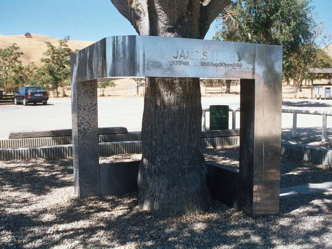 James Dean Memorial景点图片