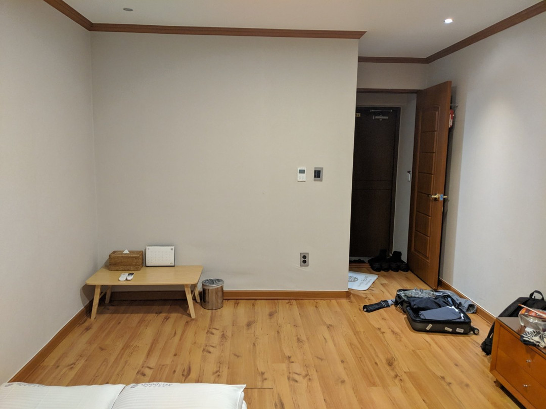 纳松公园好住酒店主图