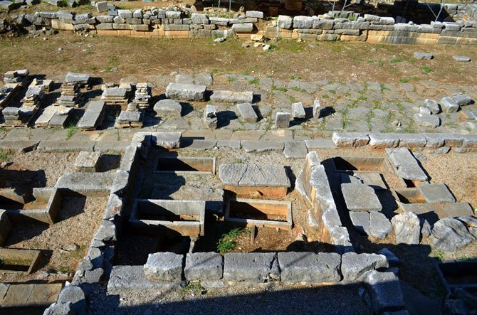 Fortification Walls of Ancient Ambracia-Arta必去景点