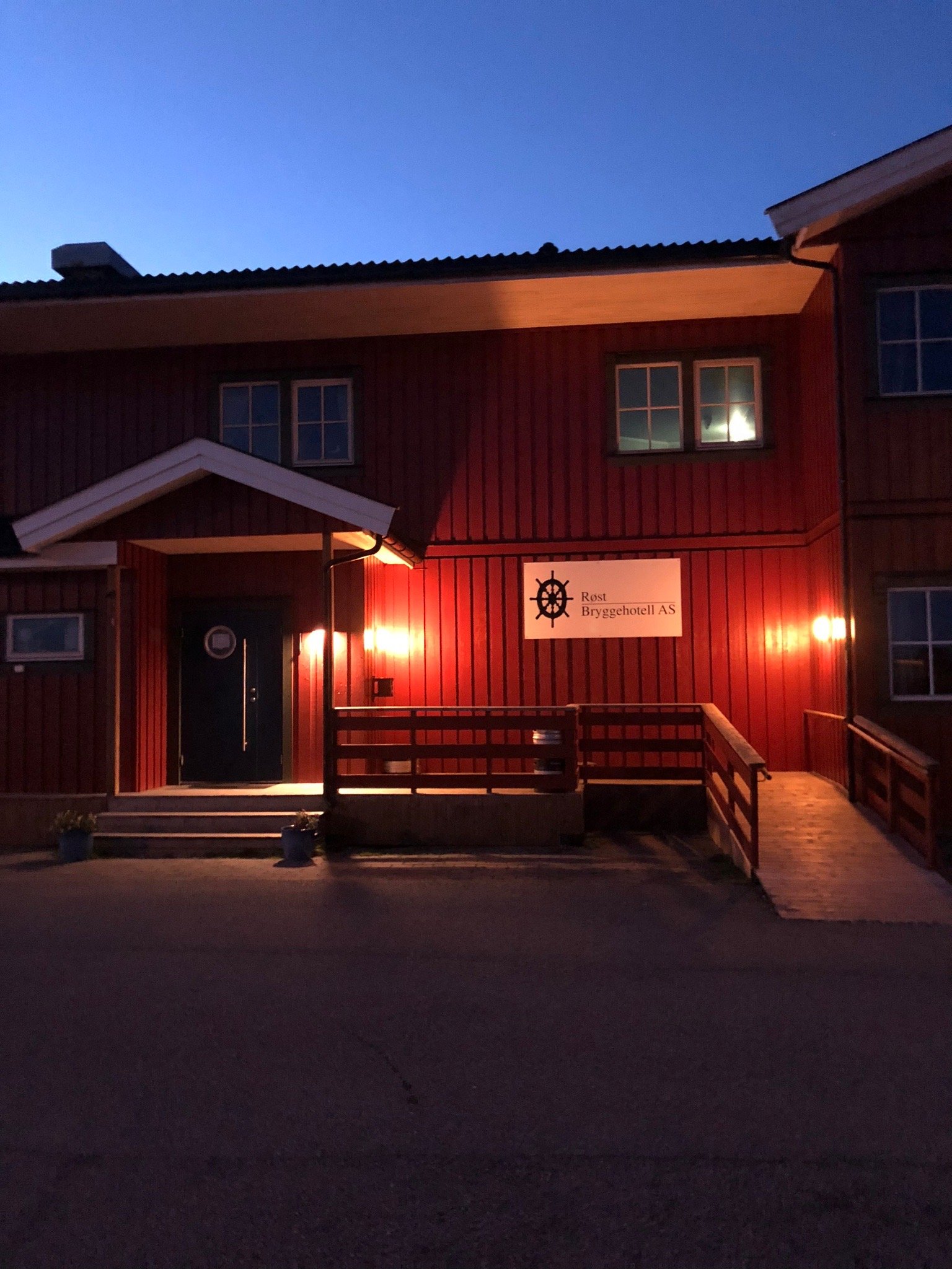 Røst Bryggehotell-官方
