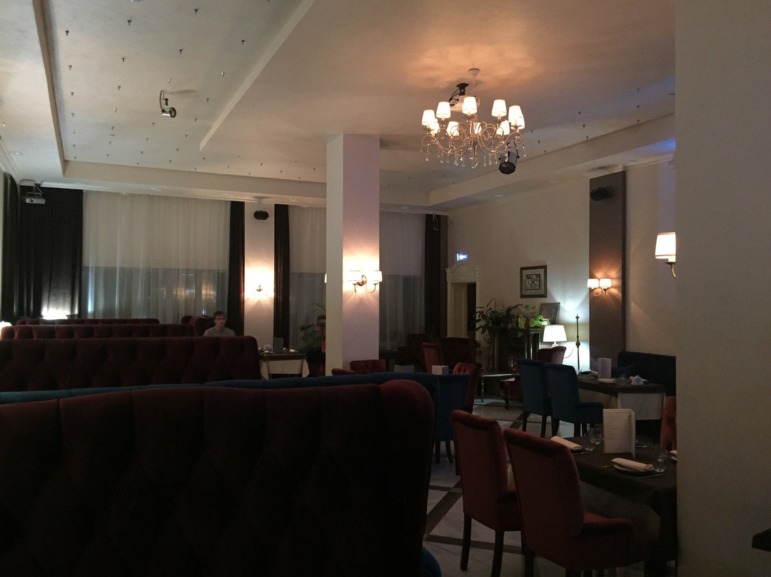 Crystal restaurant-Noyabrsk必去景点