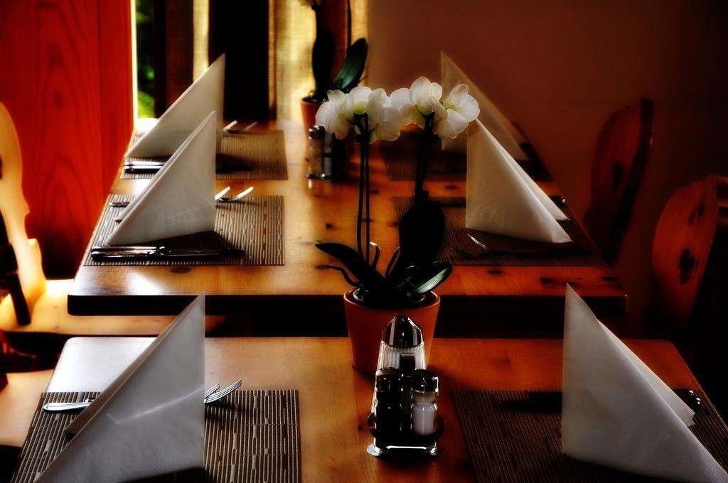 奥罗拉|餐厅酒吧酒店主图