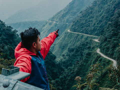 Height Experience-拉巴斯必去景点