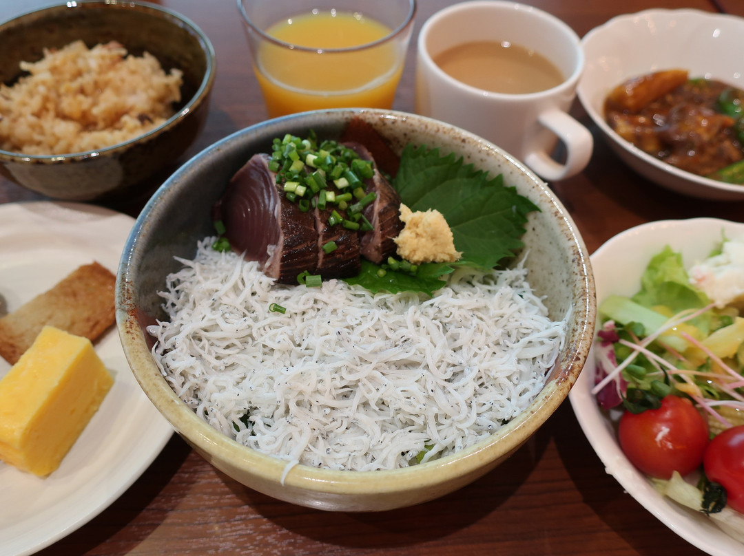 里士满高知酒店主图