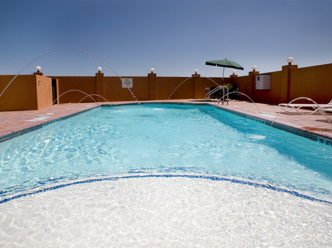 Holiday Inn Express & Suites Kingsville By IHG主图