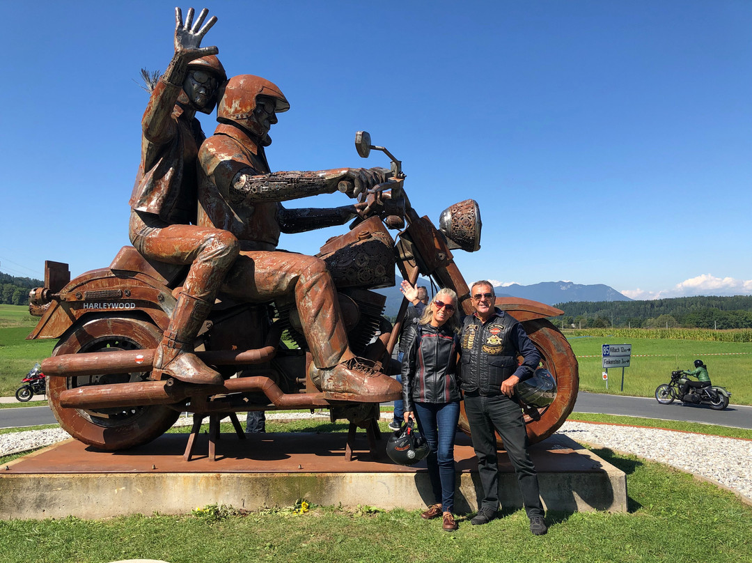 Harley Davidson Statue景点图片