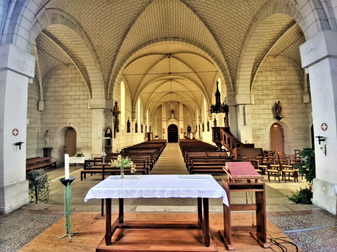 Église Saint Maurice de Château-Garnier景点图片
