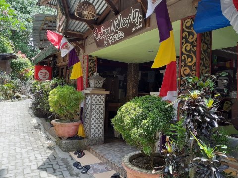 武吉拉旺因陀罗谷酒店-浴室