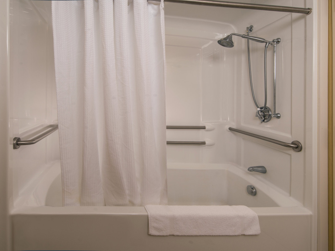 Holiday Inn Express State College @Williamsburg Square by IHG主图