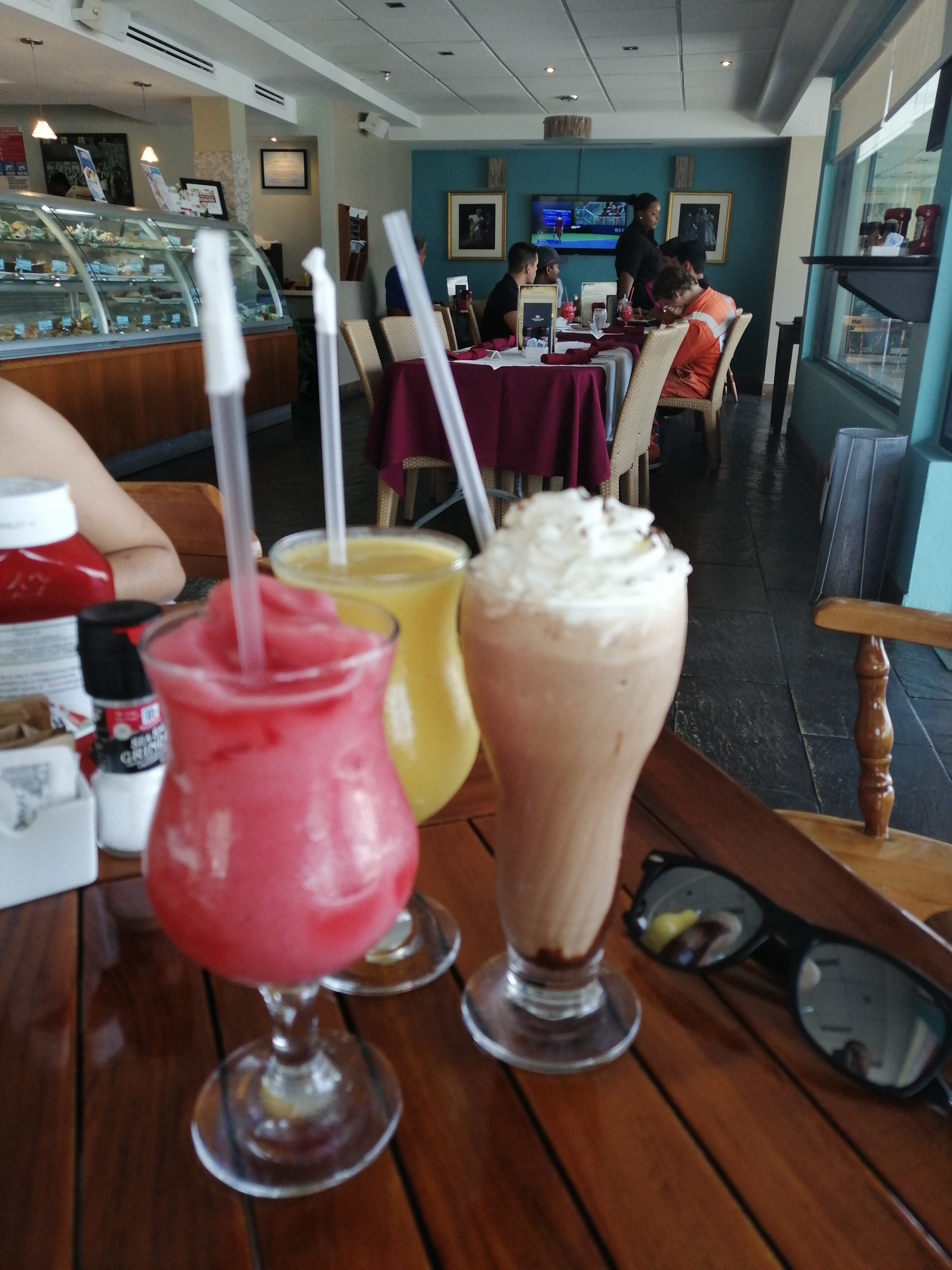 Crews Inn Hotel & Yachting Centre-餐饮