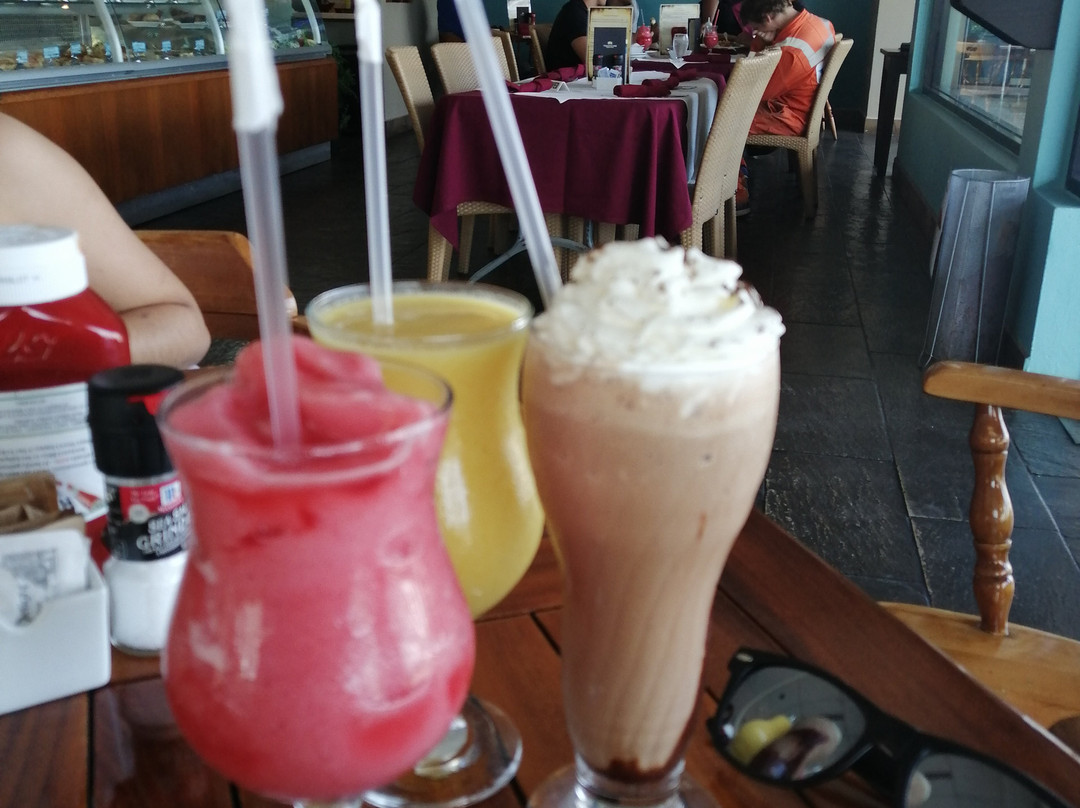Crews Inn Hotel & Yachting Centre主图