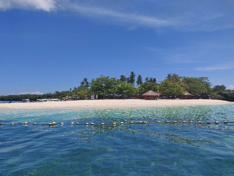 Tulang Diot Island景点图片