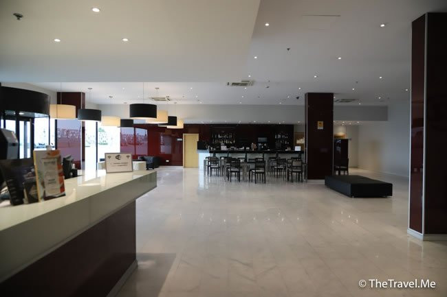 户撒萨拉戈萨之门酒店主图