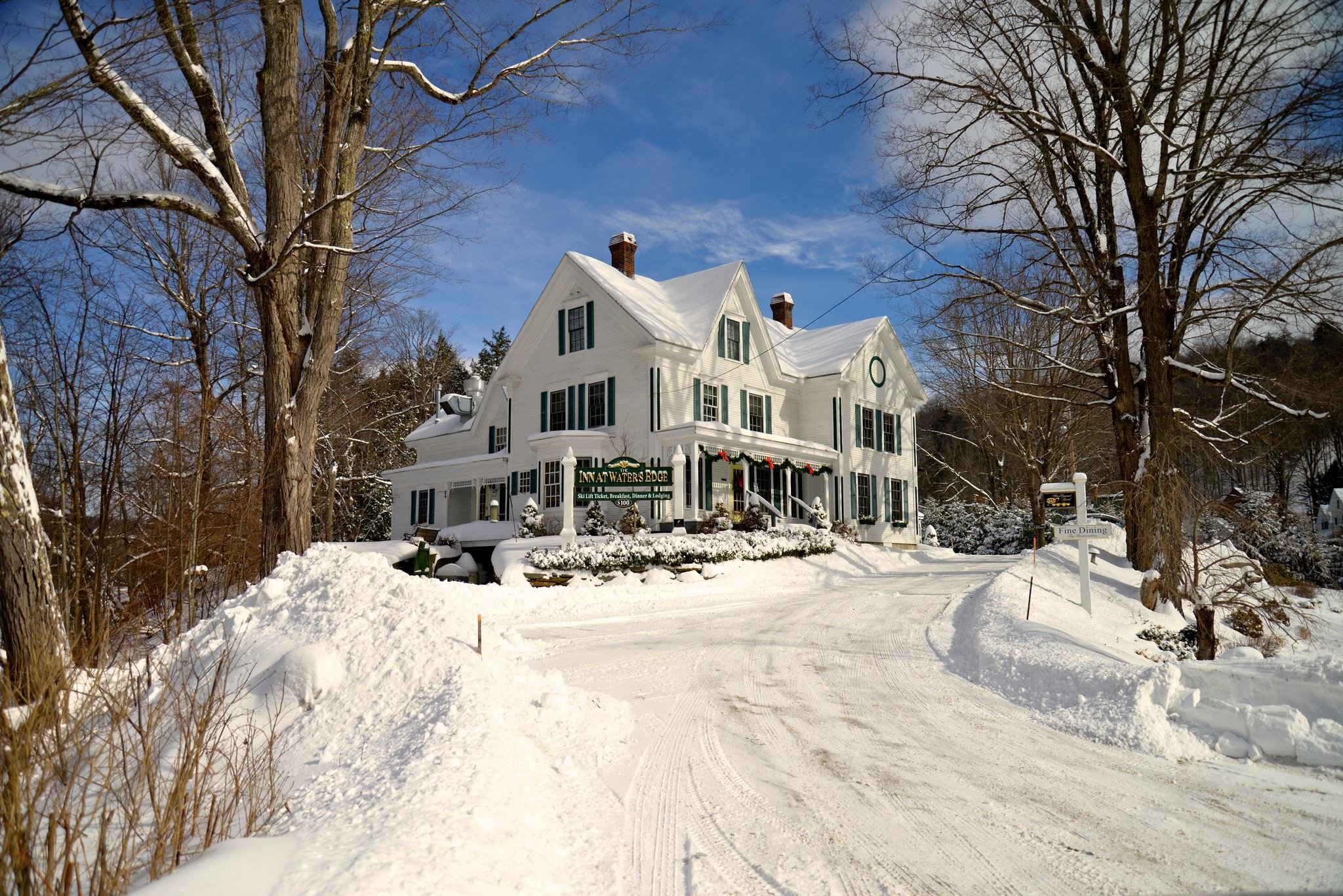 Inn at Water's Edge-官方