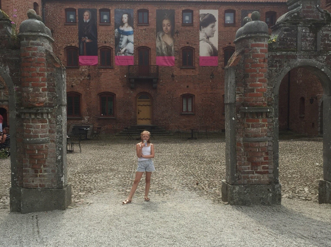 Skarhults Slott-Eslöv必去景点