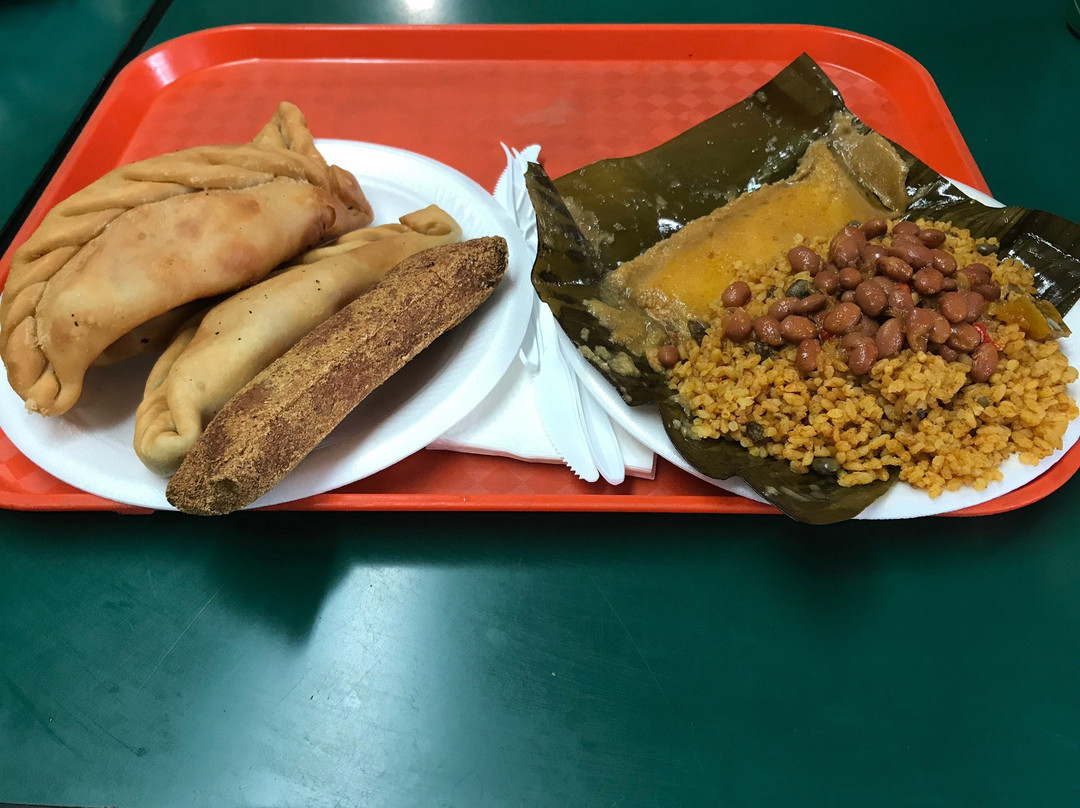 Louie's VIP Tours-云盖国家森林公园必去景点