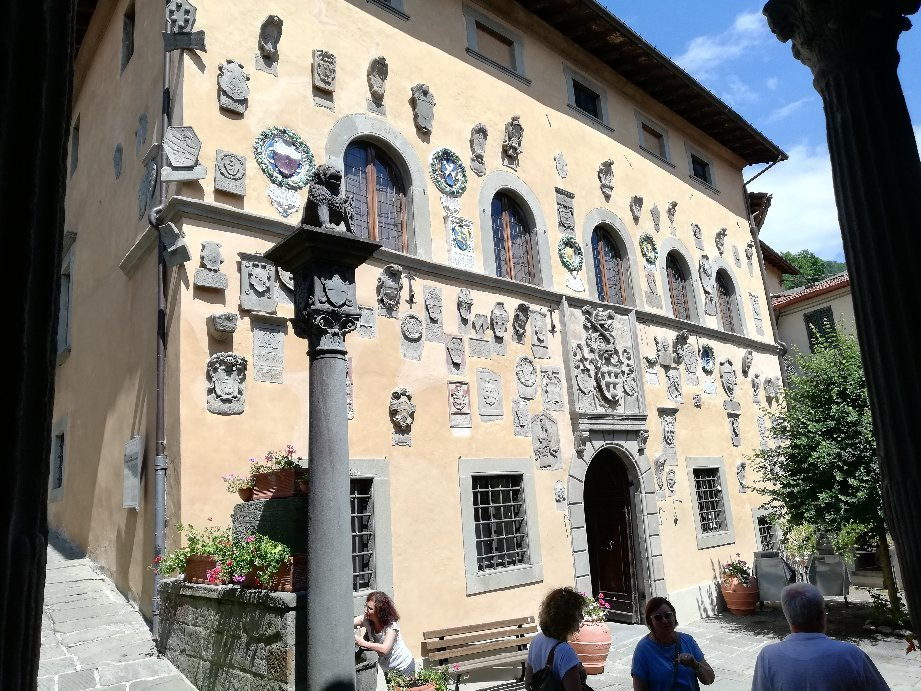 Palazzo dei Capitani della Montagna景点图片