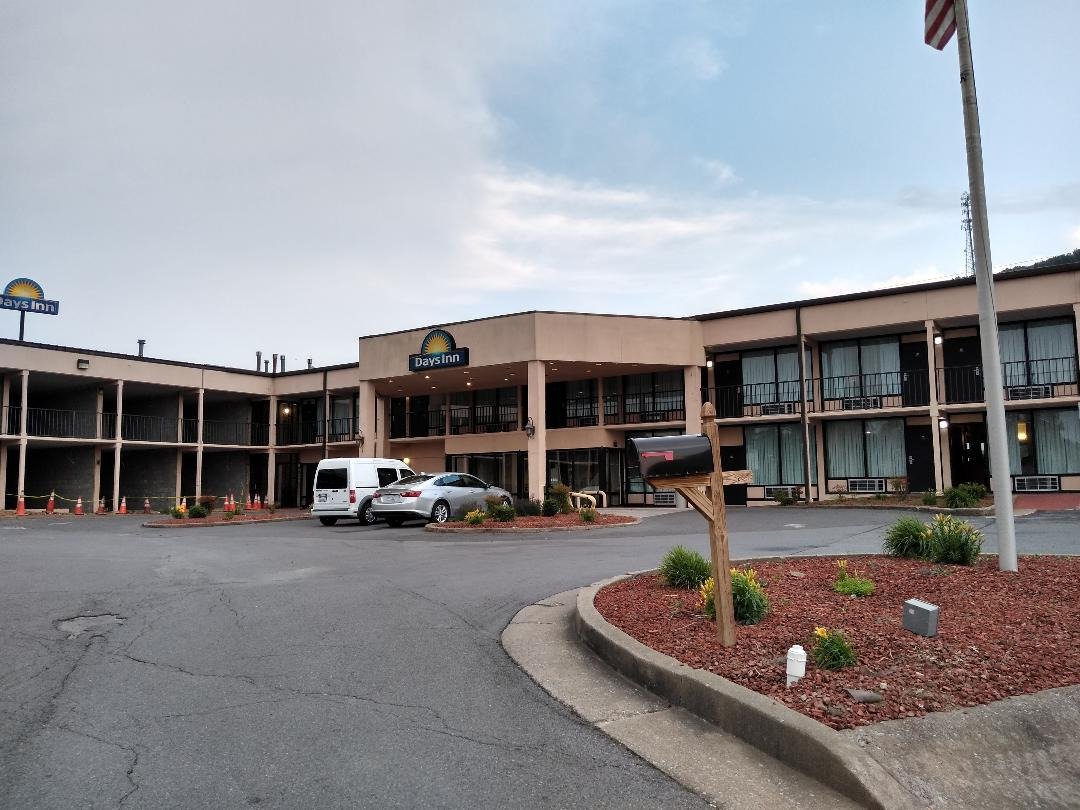 Days Inn by Wyndham Princeton-浴室