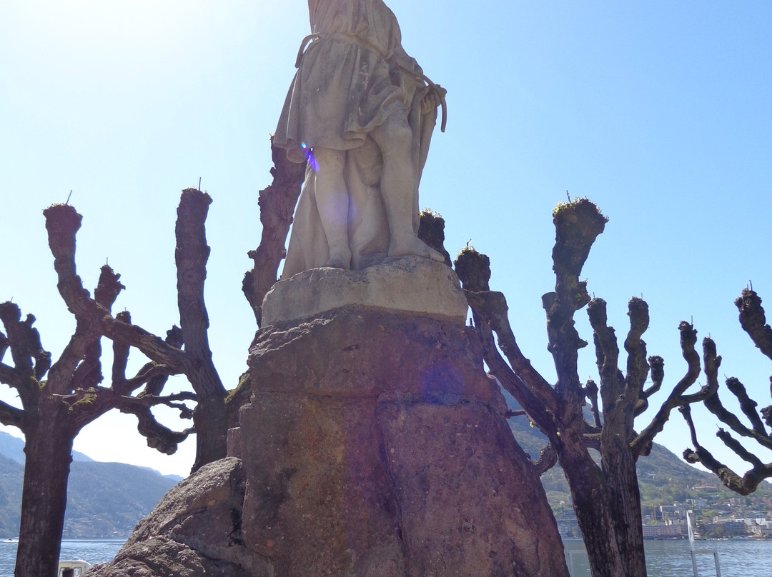 William Tell Statue (Statua di Guglielmo Tell)-卢加诺必去景点