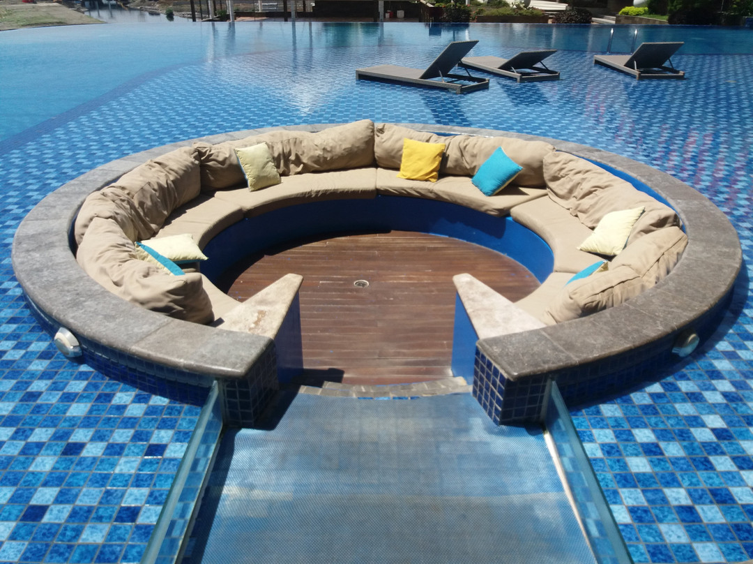 The Rinra Makassar主图