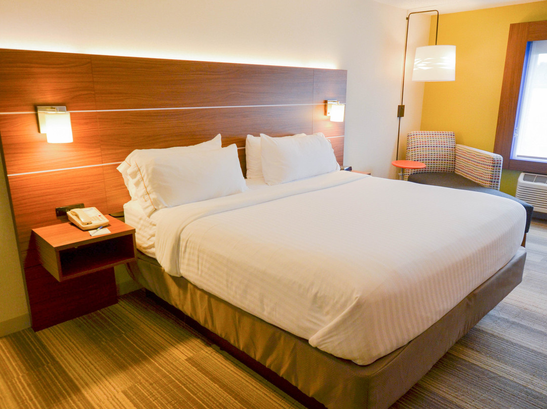 Holiday Inn Express Pittsburgh-Bridgeville by IHG主图