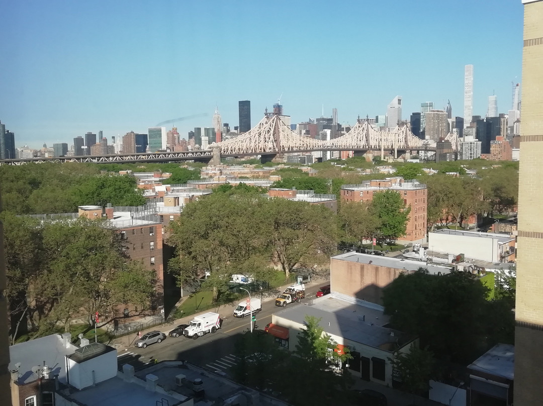 贝斯特韦斯特广场酒店主图