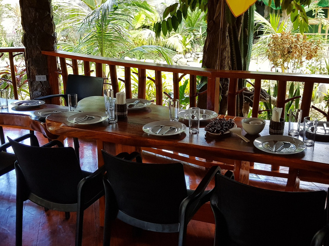 Coconut Shade Beach Resort主图