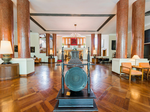 茵雅湖酒店主图