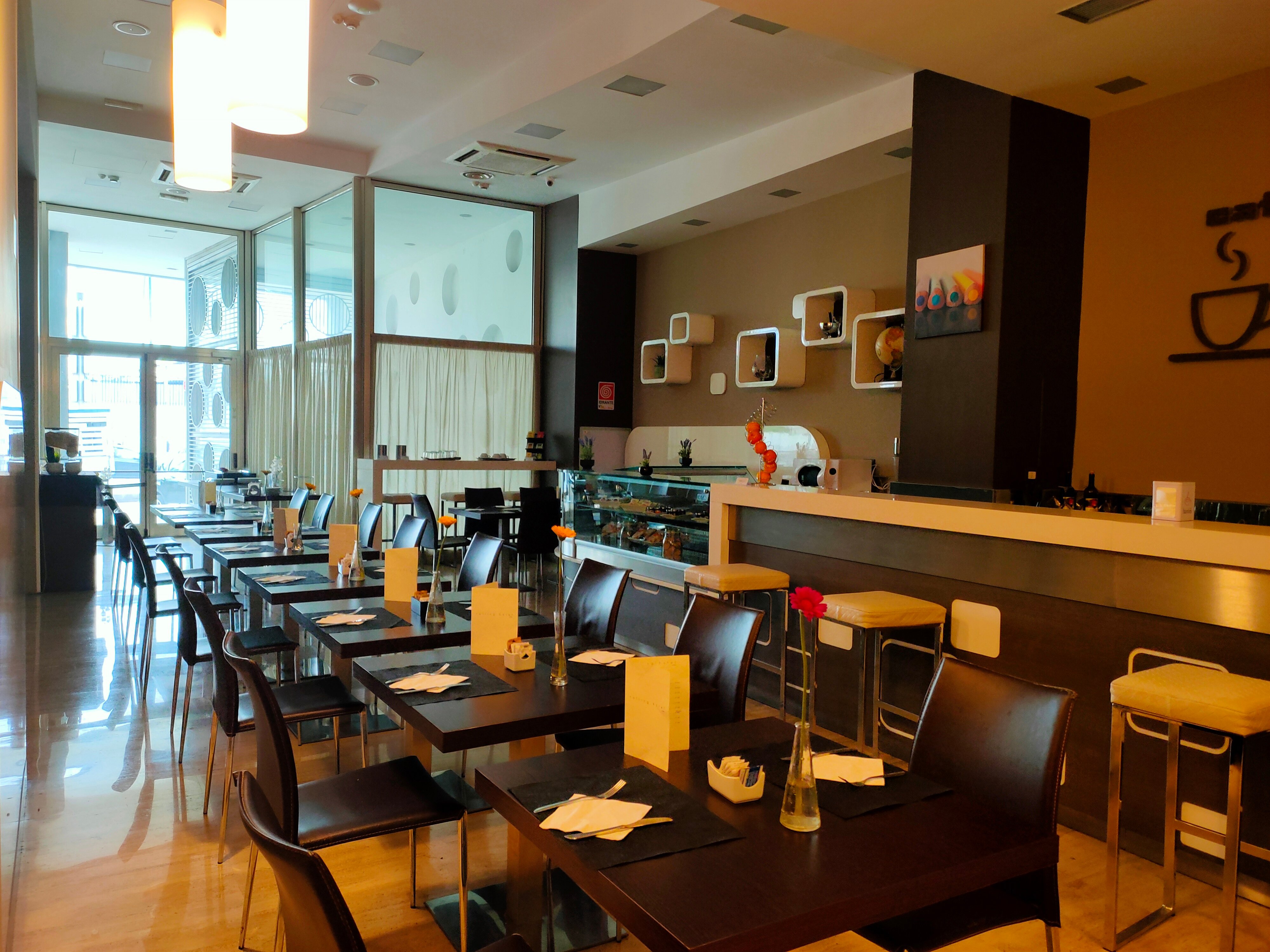 Rolling Hotel-餐饮