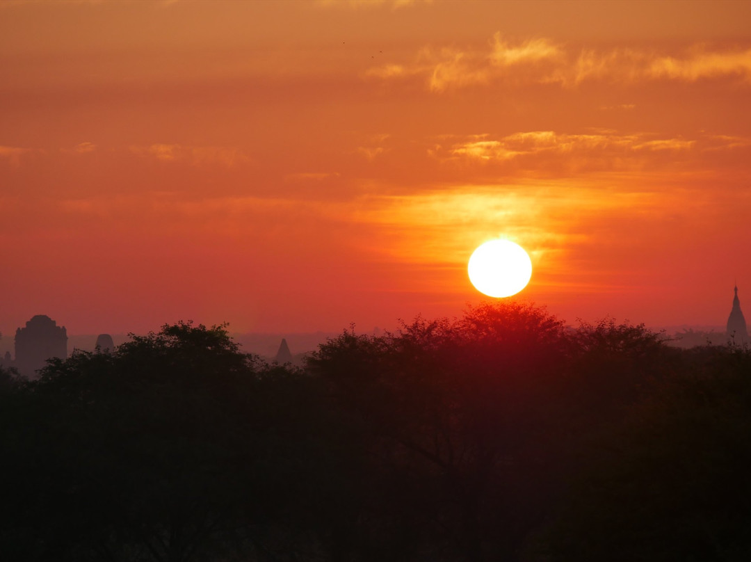 Nyaunglaphet Sunset Hill景点图片