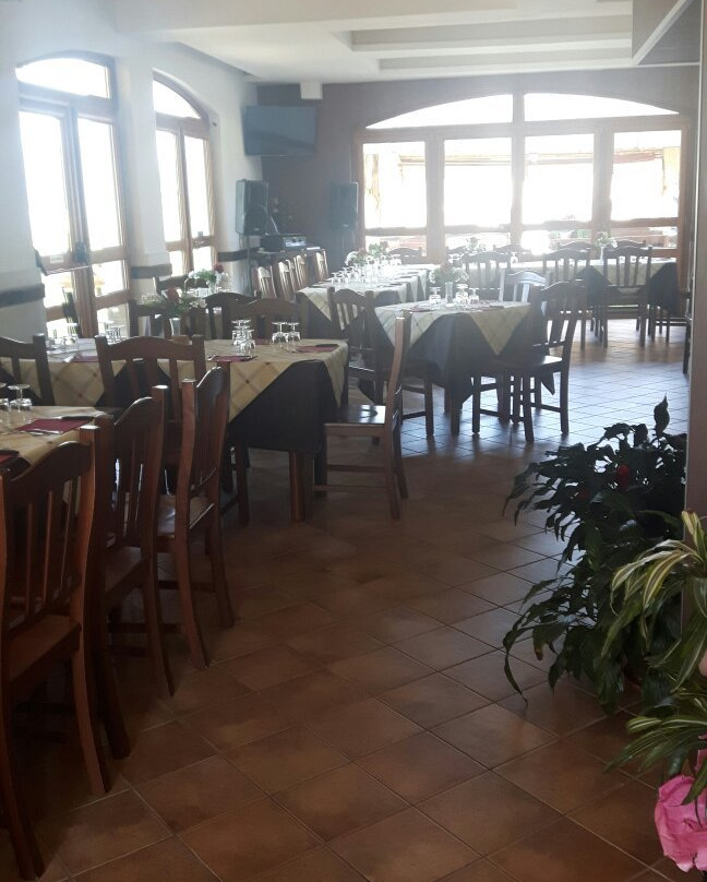 Montecorvino Rovella酒店住宿-Mangiarelli